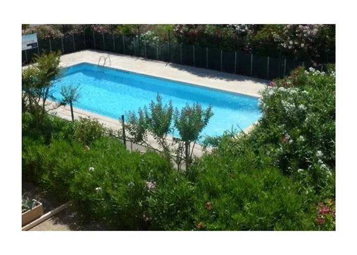 아파트 1 Chambre, 6 Personnes Dans Avec Piscines