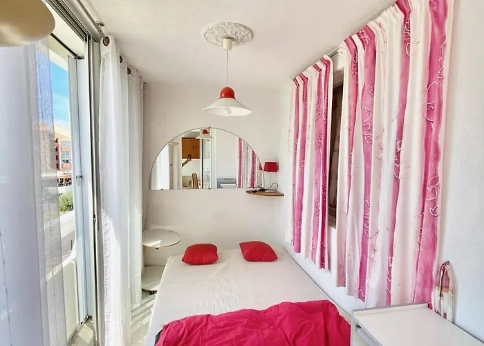 아파트 1 Chambre, 6 Personnes Dans Avec Piscines *